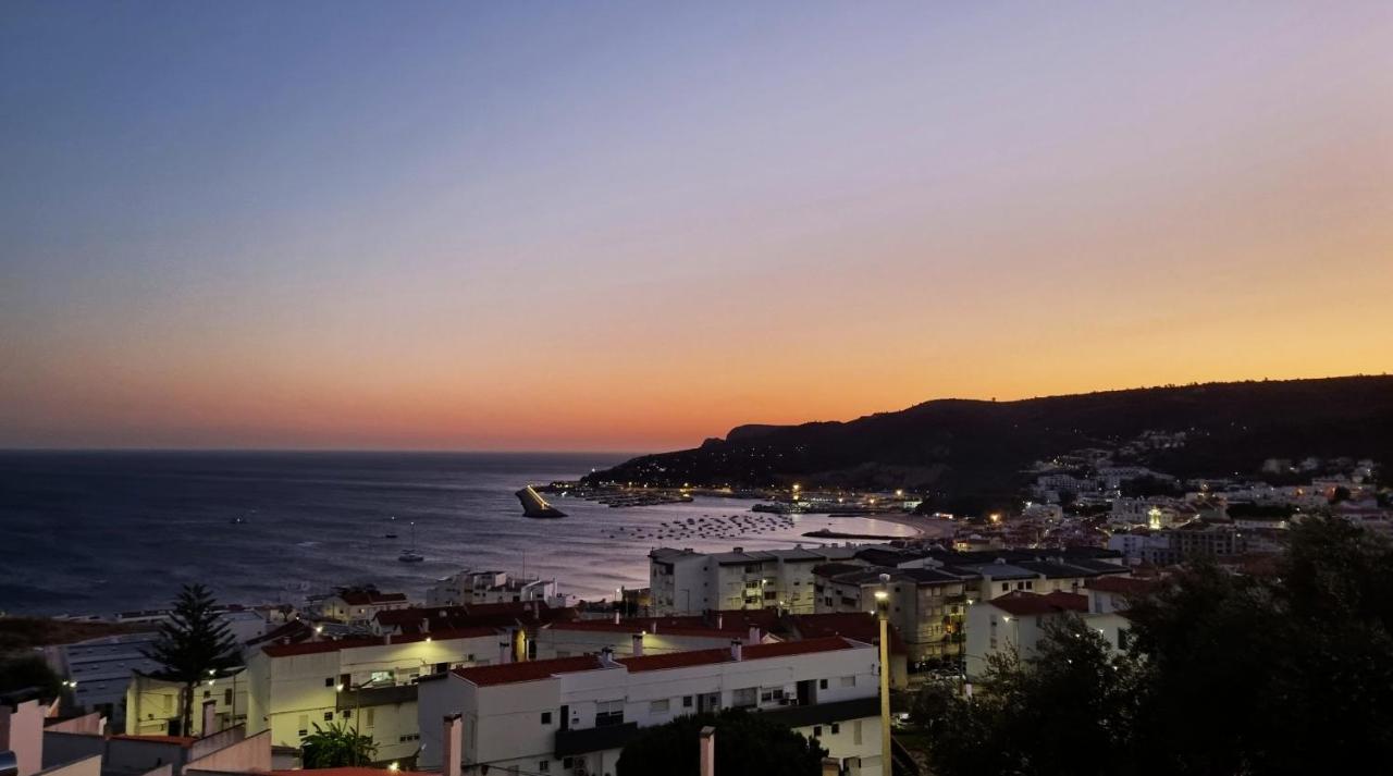 Sesimbra Sun&Sea - Beachfront Apartment! Exterior foto